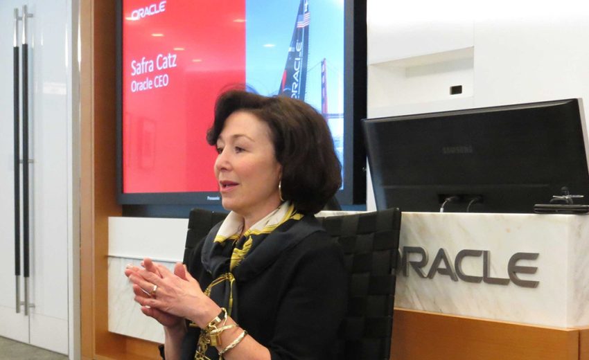 Oracle dona $200 millones a programa para enseñar computación